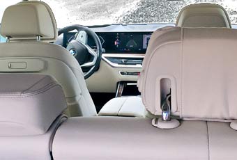 interior view of BMW X7