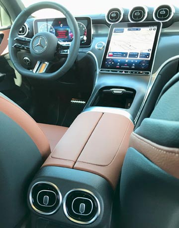 Mercedes GLC 300 interior view